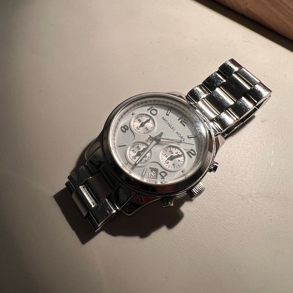 Michael Kors MK5076 Women's Chronograph Bracelet Watch